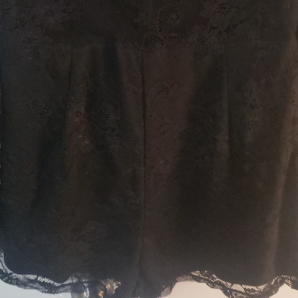 Lace romper - Picture 3 of 6